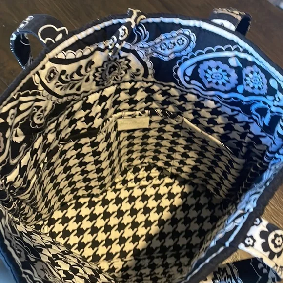 Vera Bradley handbag - Picture 2 of 3